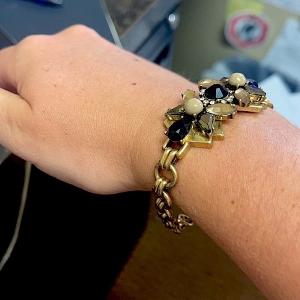 VINTAGE J.Crew Gold Rhinestone Bracelet - Picture 3 of 9